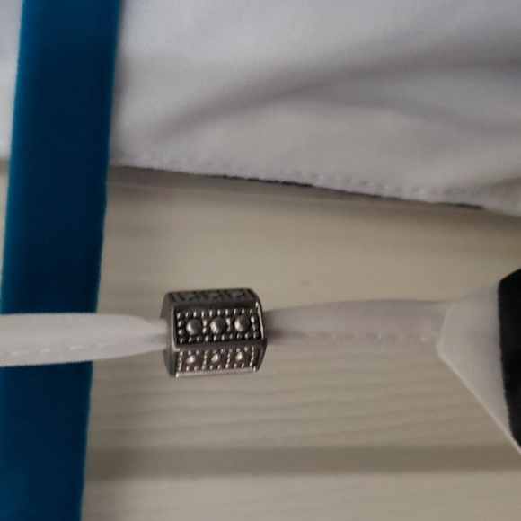 Dress - Picture 4 of 7